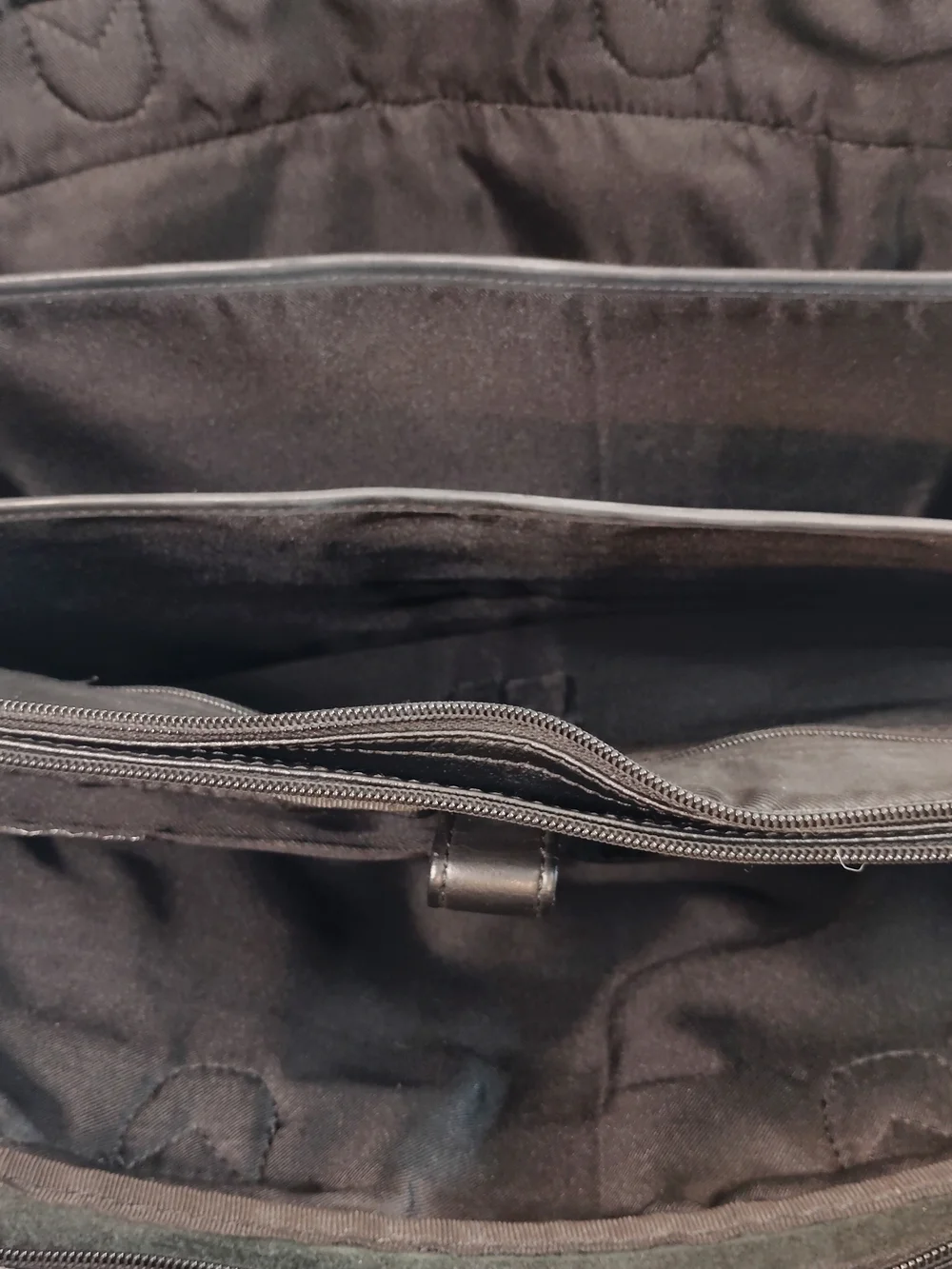 Sleek Black  Genuine Leather Laptop/Messenger Bag/Briefcase with Removable Strap